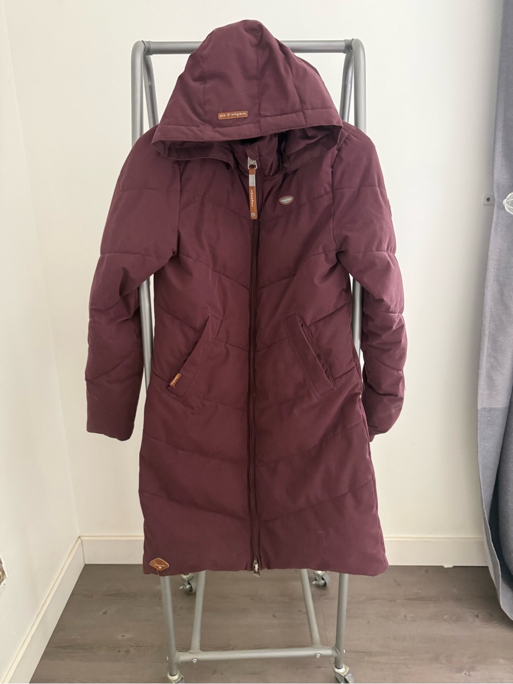 Ragwear Long Hooded Women's Puffer Coat in Burgundy